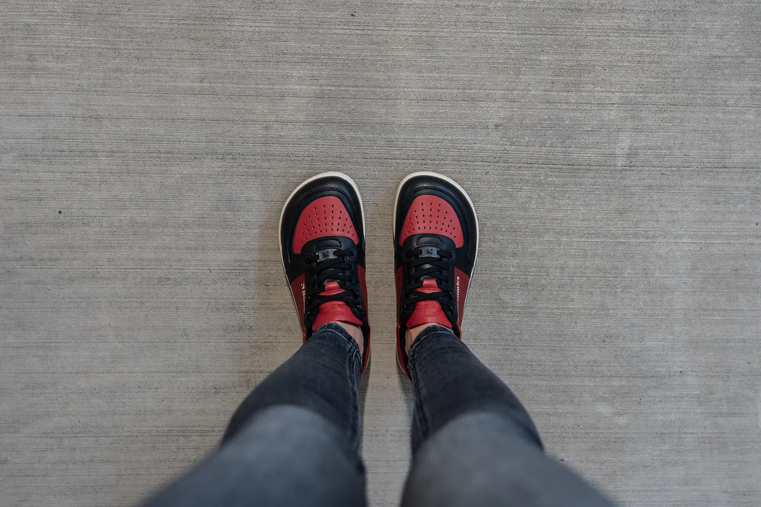 Barefoot Sneakers Barebarics Wave - Black & Red