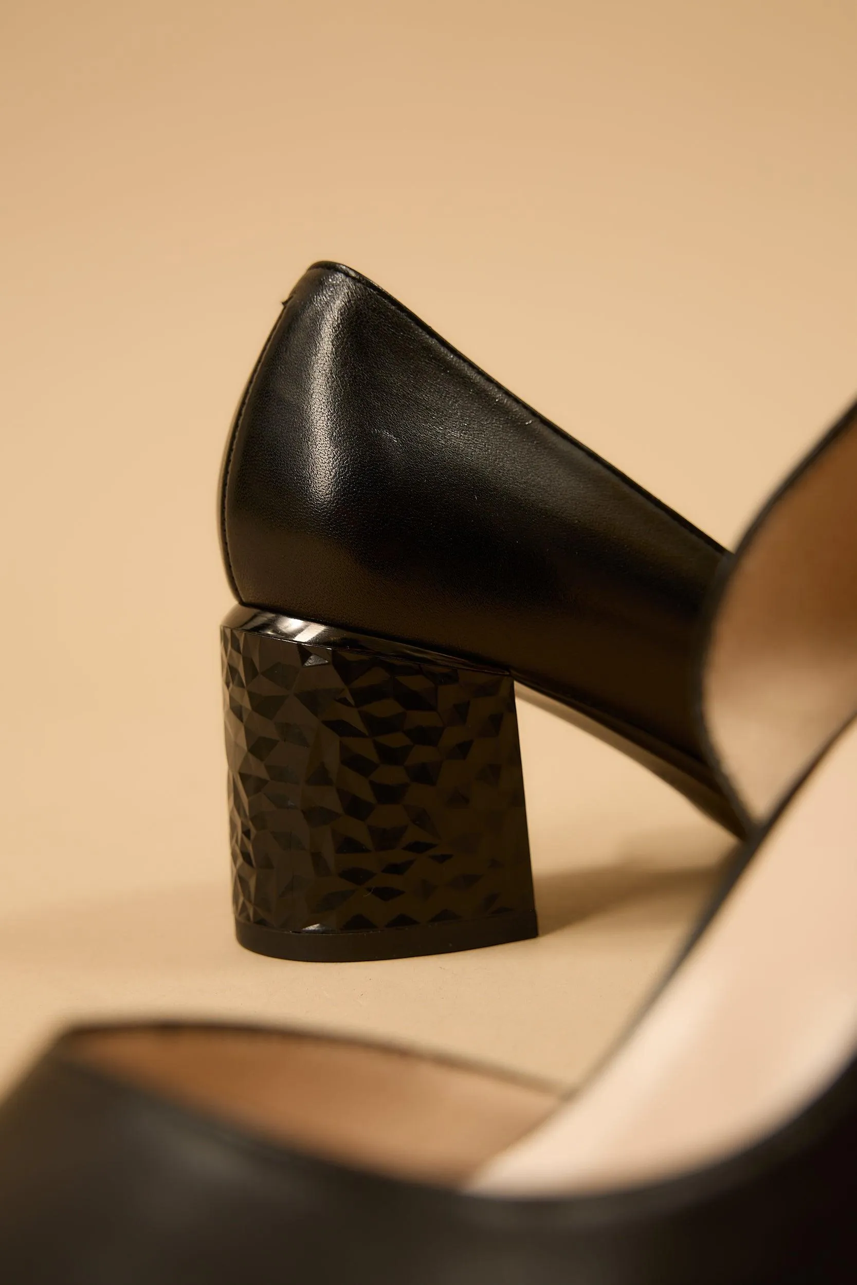 Femina Black